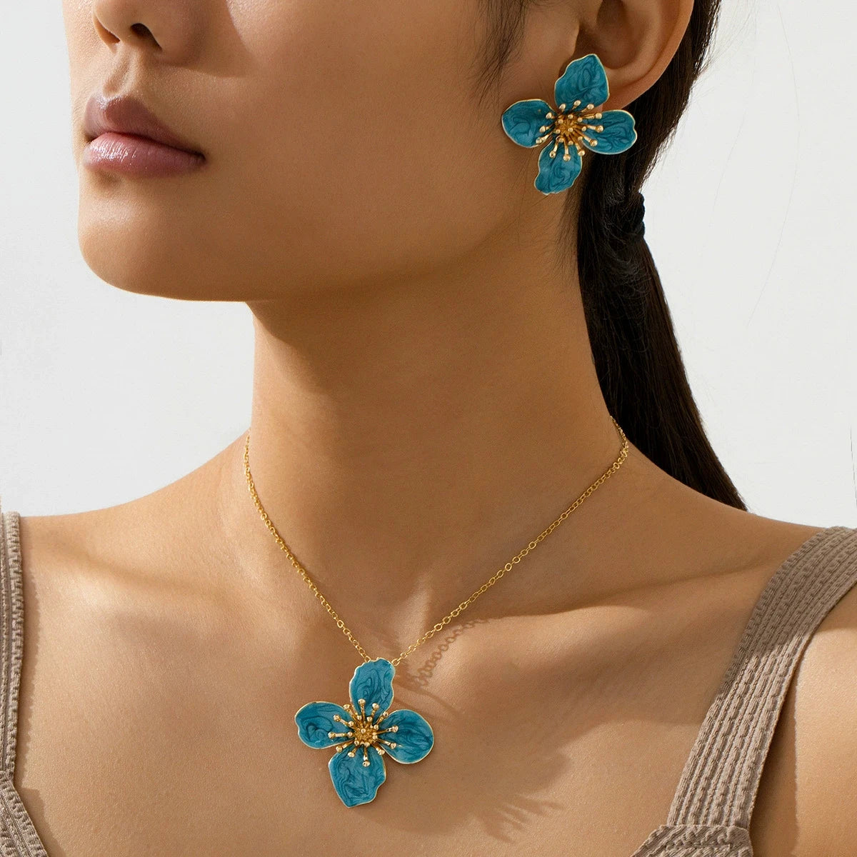 Woman Jewelry Matching Accessories for Women Trendy Blue Enamel Floral Petal Flower Pendant Necklace and Earring Set